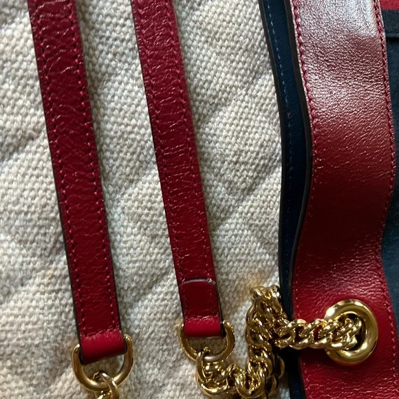 GUCCI Red Leather & Navy Suede Chain Strap Tote Bag. EUC!!!! No callouts!! - Picture 9 of 16